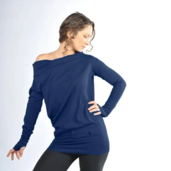 Relaxed cold shoulder tunic - Picture 1 of 3